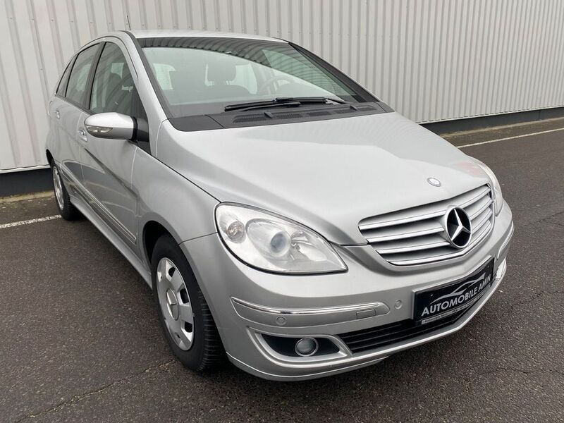 Gebraucht Mercedes B150 95 PS (69 kW) 2008 Silber Van / Kleinbus