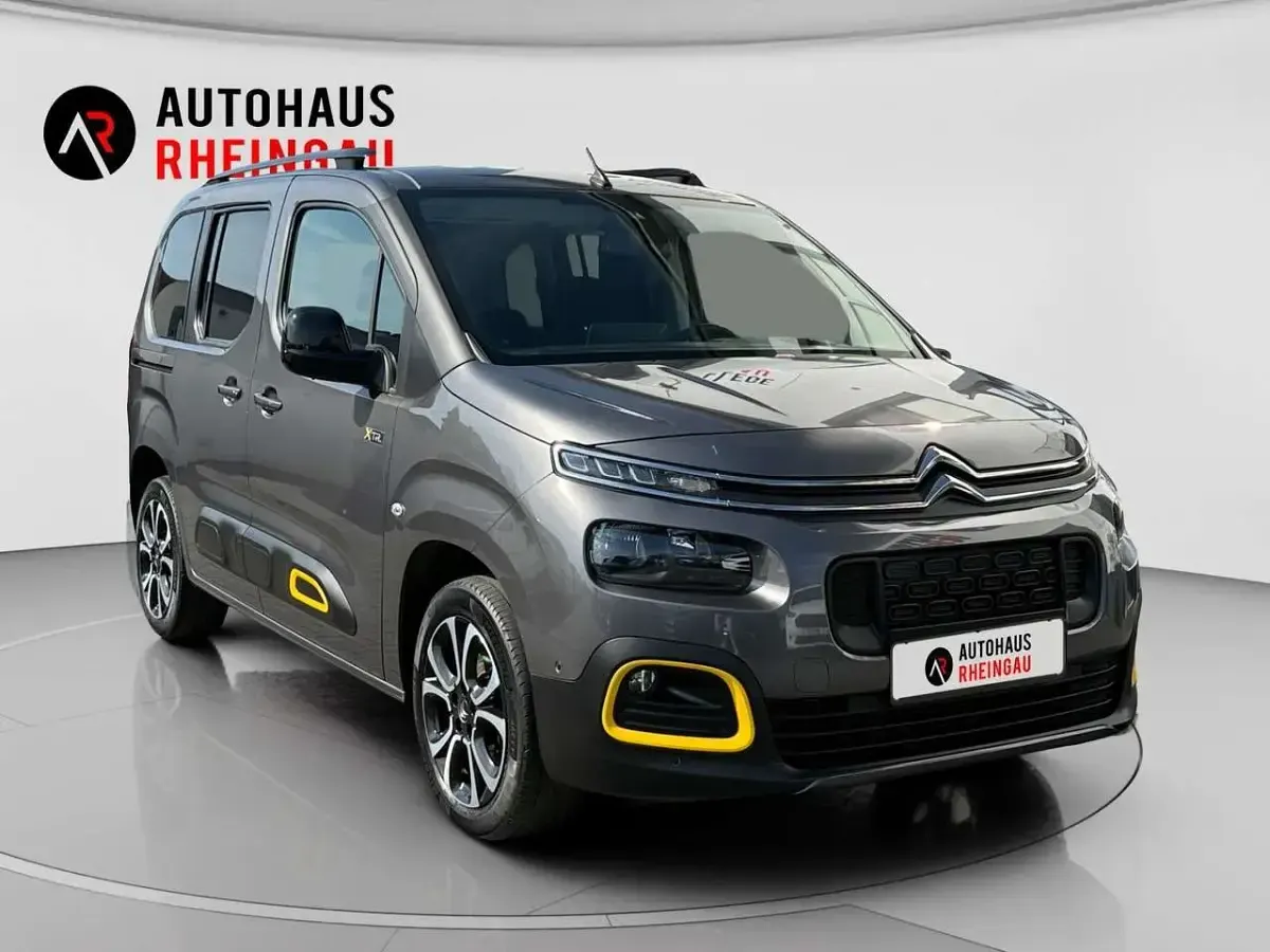 Gebraucht Citroën e-Berlingo PureTech 131 PS (96 kW) 2021 Platiniumgrau/typ aussenverkl Van / Kleinbus