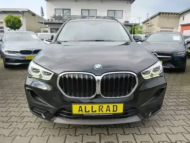 Gebraucht BMW X1 Performance 190 PS (139 kW) 2020 Black sapphire metallic SUV