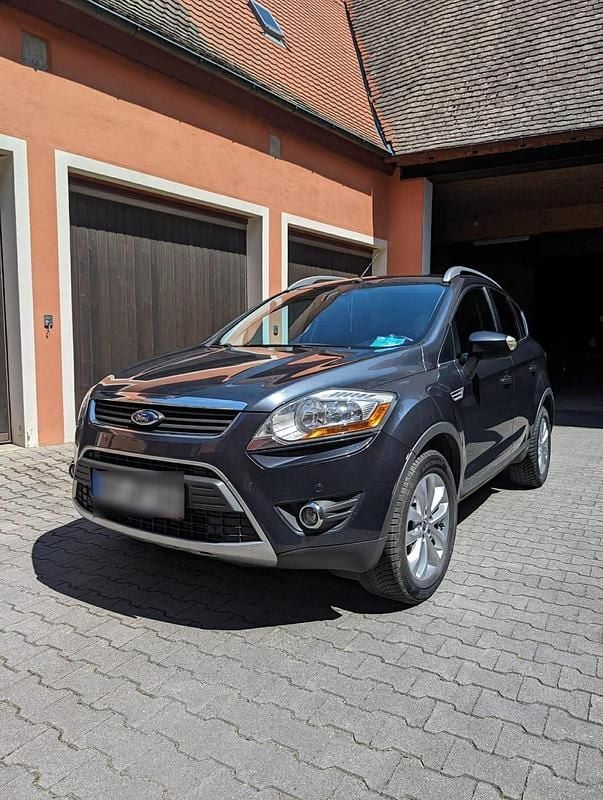 Gebraucht Ford Kuga 136 PS (100 kW) 2009 Grau SUV