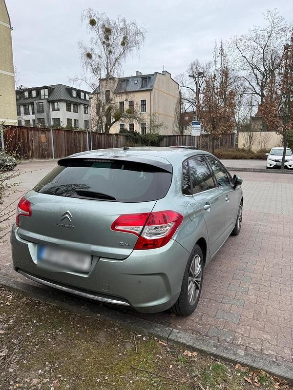 Gebraucht Citroën C4 120 PS (88 kW) 2011 Grün Limousine
