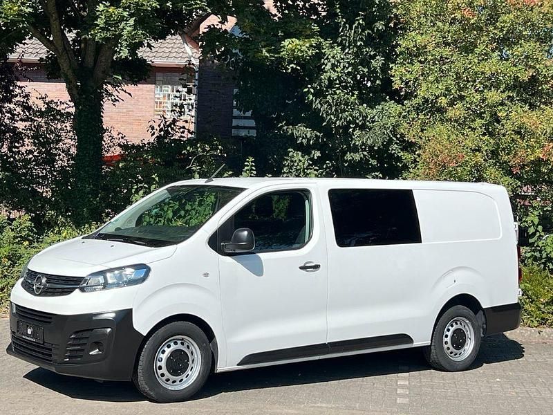 Weiß Gebraucht 2021 Opel Vivaro Van | 12.614 € (Teuer) - Bild 1/4