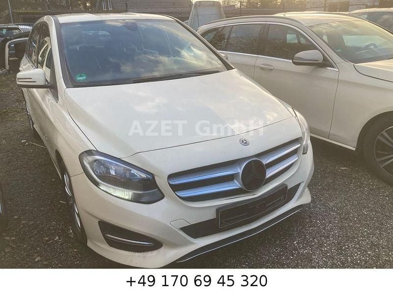 Gebraucht Mercedes B180 109 PS (80 kW) 2017 Beige Van / Kleinbus