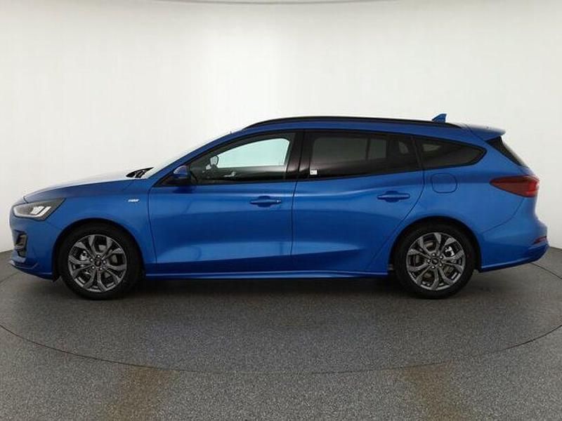 Neu Ford Focus ST-Line X 155 PS (114 kW) 2025 Blau Limousine