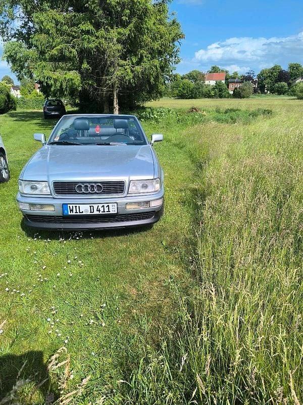 Käytetty Audi 80 90 HP (66 kW) 1997 Hopea Avoauto