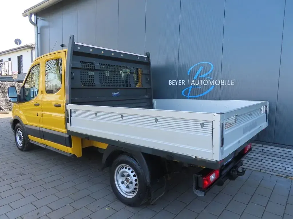 Second-hand Ford Transit 105 CP (77 kW) 2018 Galben Berlinǎ