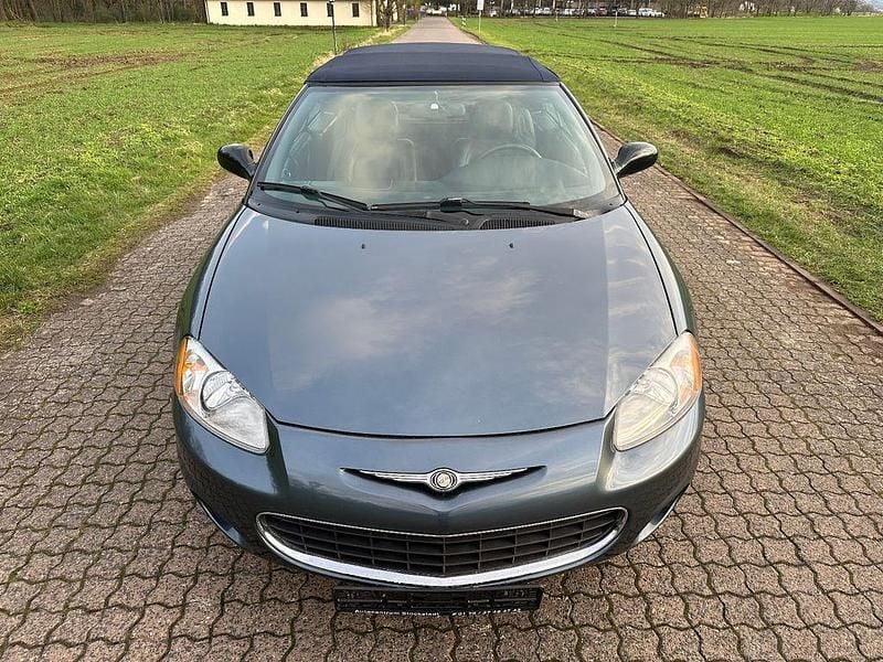 Gebraucht Chrysler Sebring Cabriolet 203 PS (149 kW) 2002 Blau Cabrio