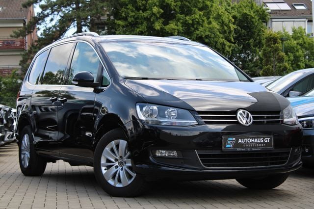 Deep black perleffekt Gebraucht 2017 VW Sharan Van / Kleinbus | 21.999 € (Fairer Preis) - Bild 1/4