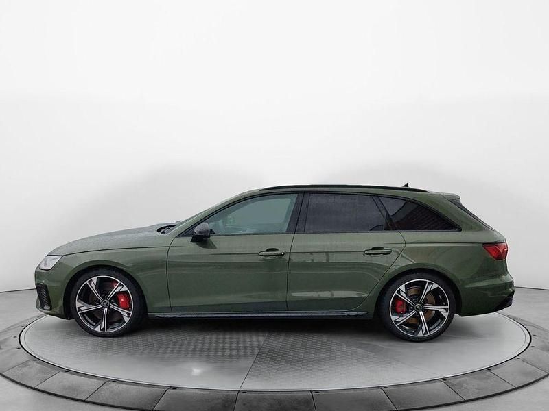 Gebraucht Audi S4 Ambiente 342 PS (251 kW) 2024 Distriktgrün metallic Kombi