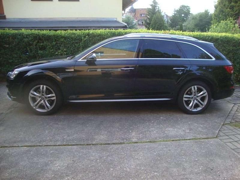 Gebraucht Audi A4 Allroad Sport 163 PS (119 kW) 2018 Mythosschwarz metallic Kombi