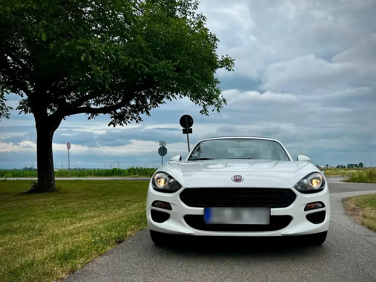 Gebraucht Fiat 124 Spider 140 PS (102 kW) 2017 Weiß Cabrio