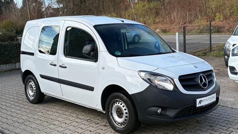 Gebraucht Mercedes Citan 109 95 PS (69 kW) 2019 Weiß Van / Kleinbus