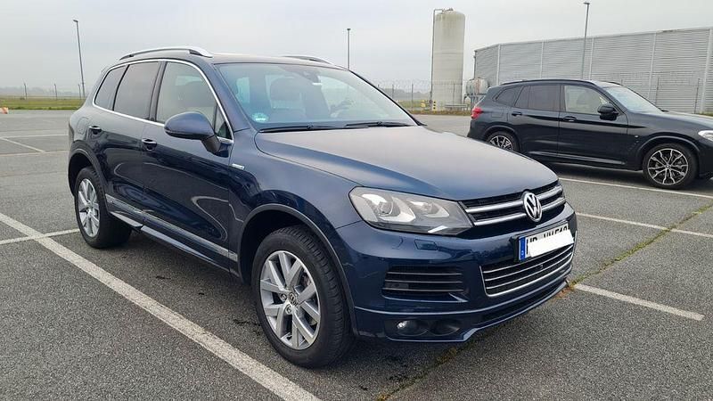 Gebraucht VW Touareg Edition 245 PS (180 kW) 2014 Blau SUV