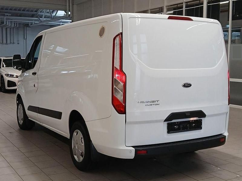 Gebraucht Ford Transit Custom 105 PS (77 kW) 2021 Weiß Van / Kleinbus
