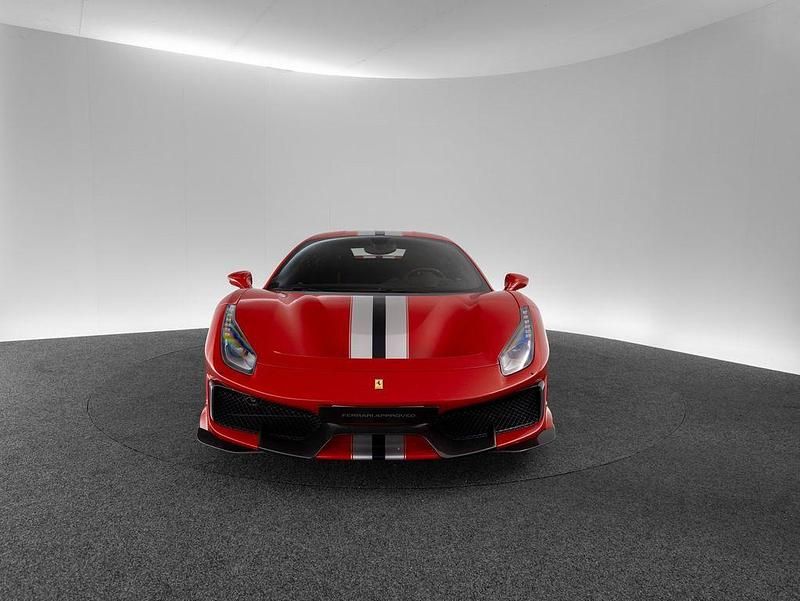 Second-hand Ferrari 488 721 CP (530 kW) 2020 Roșu