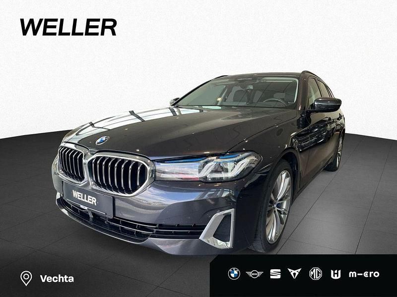 Sophistograu (grau) Gebraucht 2022 BMW 540 Luxury Line Kombi | 38.290 € (Superpreis) - Bild 1/4