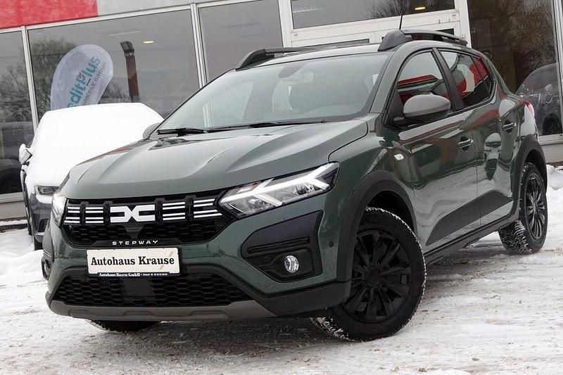 Gebraucht Dacia Sandero Stepway 91 PS (66 kW) 2023 Grün SUV