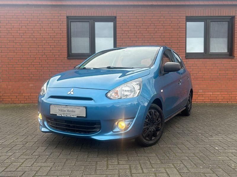 Gebraucht Mitsubishi Space Star Diamant Edition 71 PS (52 kW) 2015 Blau Kleinwagen
