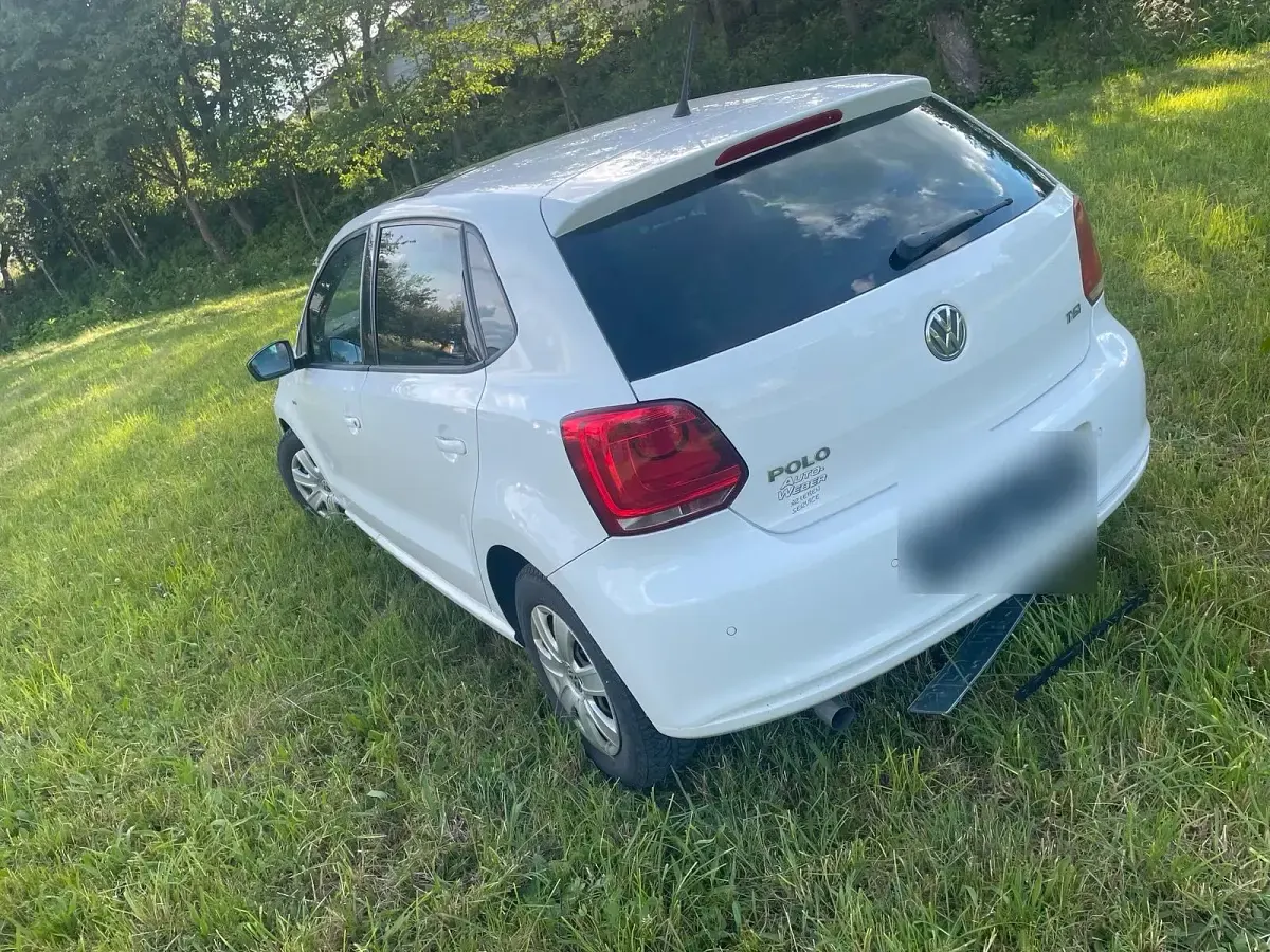 Gebraucht VW Polo Match 95 PS (69 kW) 2012 Weiß Kleinwagen