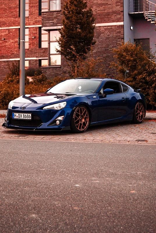 Blau Gebraucht 2012 Toyota GT86 GT Coupé | 19.000 € (Fairer Preis) - Bild 1/4