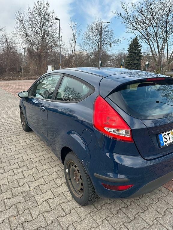 Gebraucht Ford Fiesta Trend 60 PS (44 kW) 2009 Blau Kleinwagen