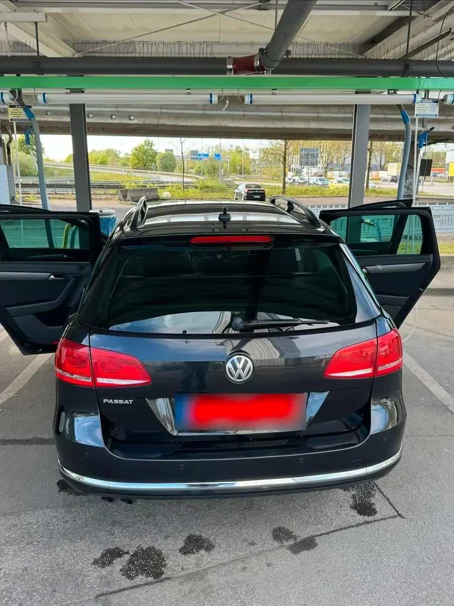 Usata VW Passat 140 CV (102 kW) 2014 Nero Station wagon