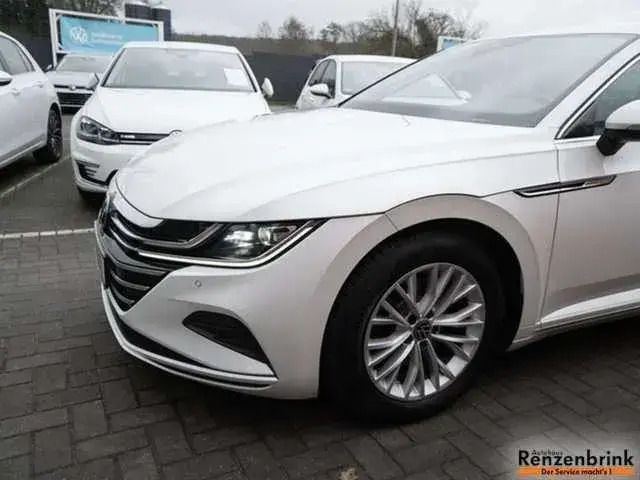 Gebraucht VW Arteon 150 PS (110 kW) 2022 Weiß Limousine