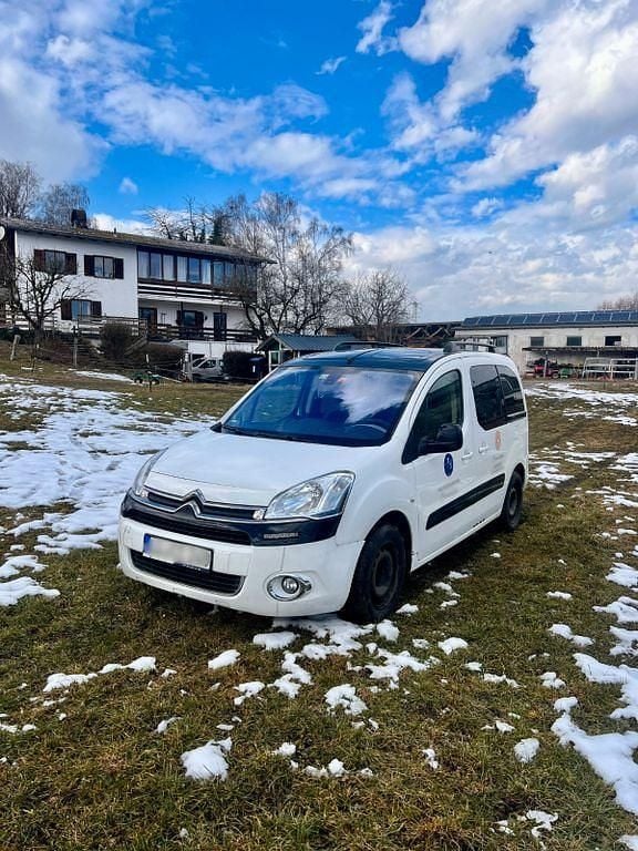 Gebraucht Citroën Berlingo Exclusive 114 PS (83 kW) 2013 Weiß Van / Kleinbus