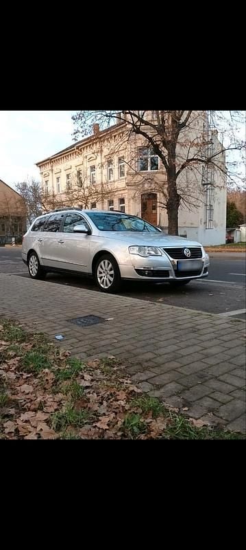 Gebraucht VW Passat 122 PS (89 kW) 2008 Silber Kombi