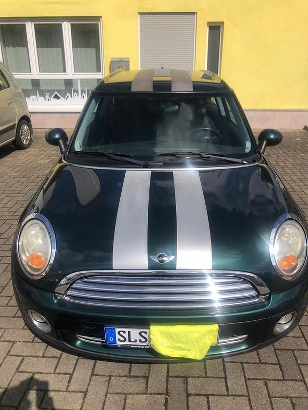 Grün Gebraucht 2008 Mini Clubman Kombi | 1.799 € (Superpreis) - Bild 1/4