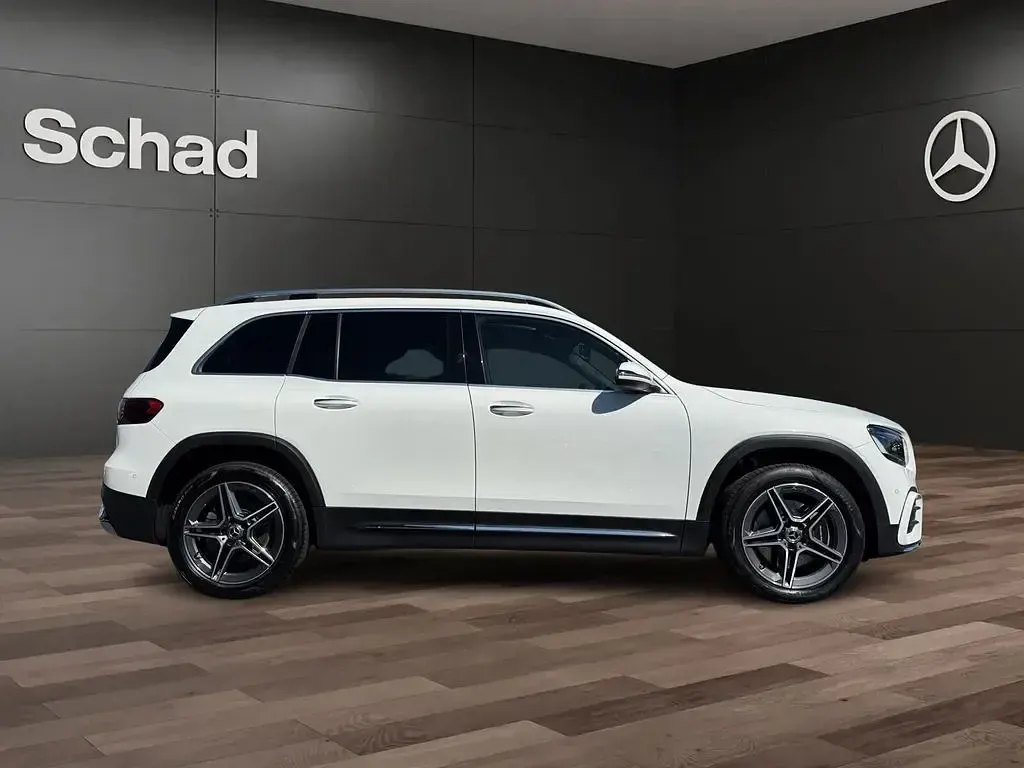 Gebraucht Mercedes GLB220 AMG 190 PS (139 kW) 2025 Weiß SUV