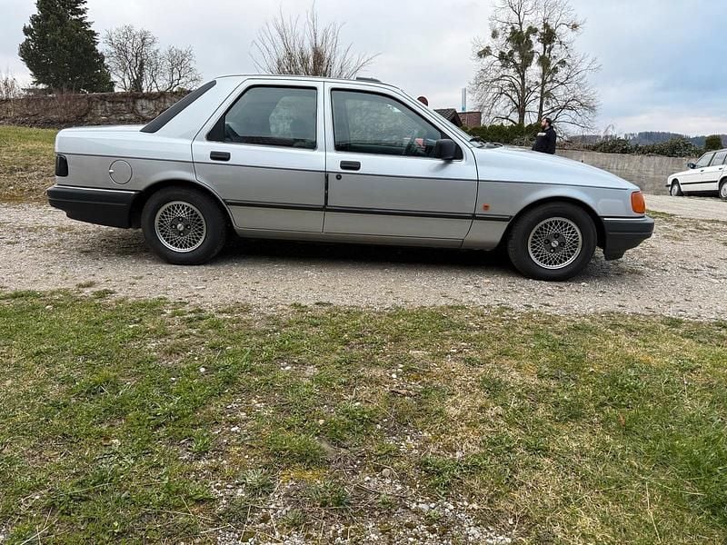 Gebraucht Ford Sierra 90 PS (66 kW) 1987 Silber Limousine