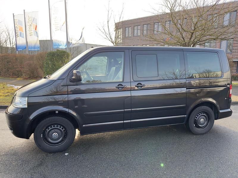 Schwarz Gebraucht 2006 VW Multivan Highline Van | 9.999 € (Teuer) - Bild 1/4