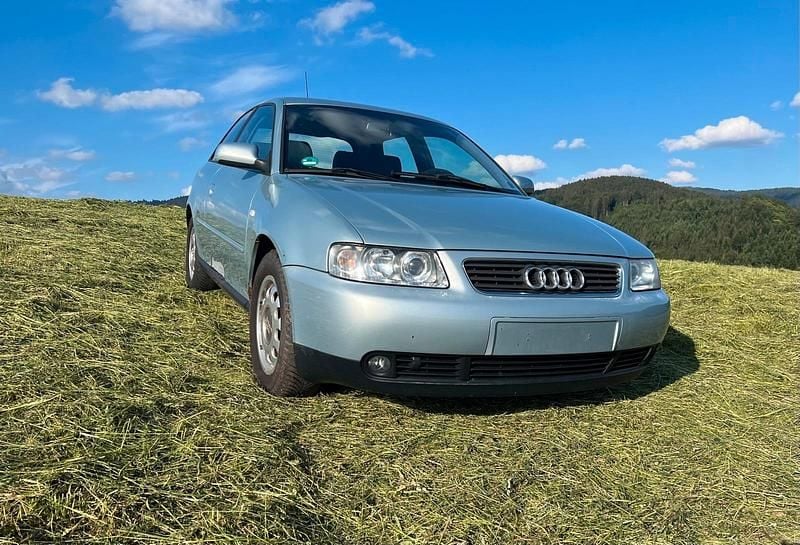 Silber Gebraucht 2000 Audi A3 Coupé | 850 € (Guter Preis) - Bild 1/4