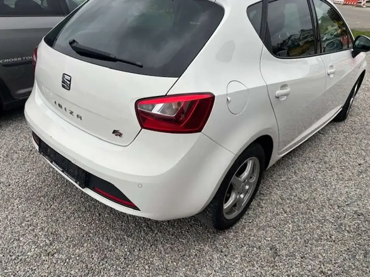 Gebraucht Seat Ibiza FR 110 PS (80 kW) 2016 "candy" weiss Kleinwagen
