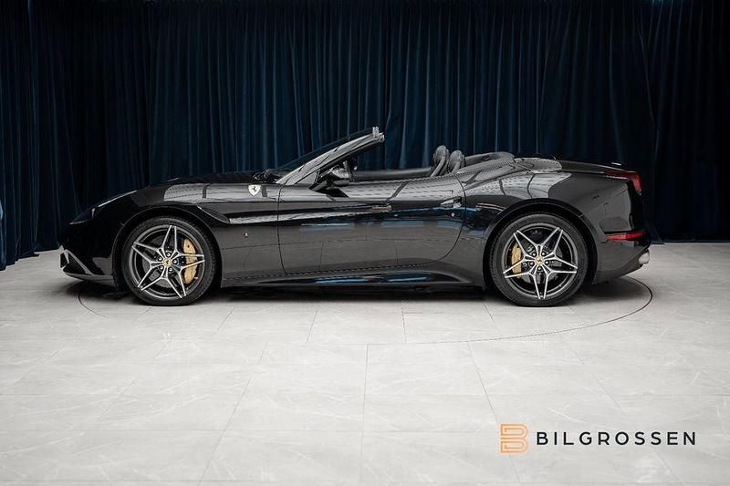 Gebraucht Ferrari California 560 PS (411 kW) 2015 Beige Cabrio