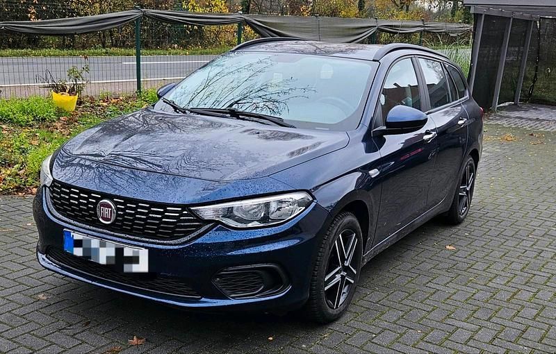 Blau Gebraucht 2017 Fiat Tipo Kombi | 8.750 € (Superpreis) - Bild 1/4