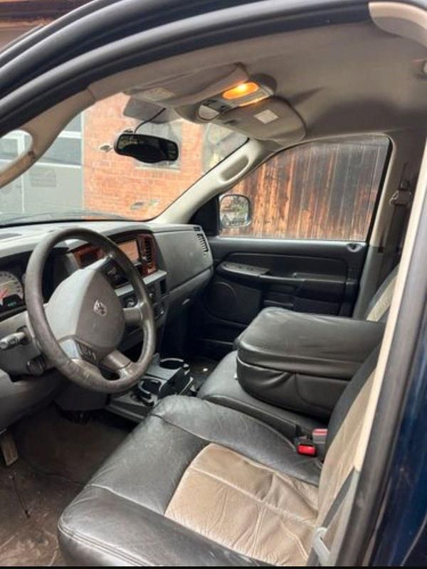 Gebraucht Dodge Ram 349 PS (256 kW) 2006 Blau Pickup