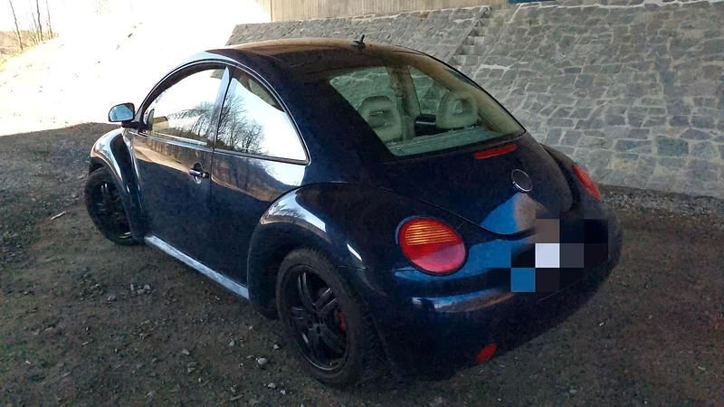 Gebraucht VW New Beetle 115 PS (84 kW) 1999 Blau Kleinwagen