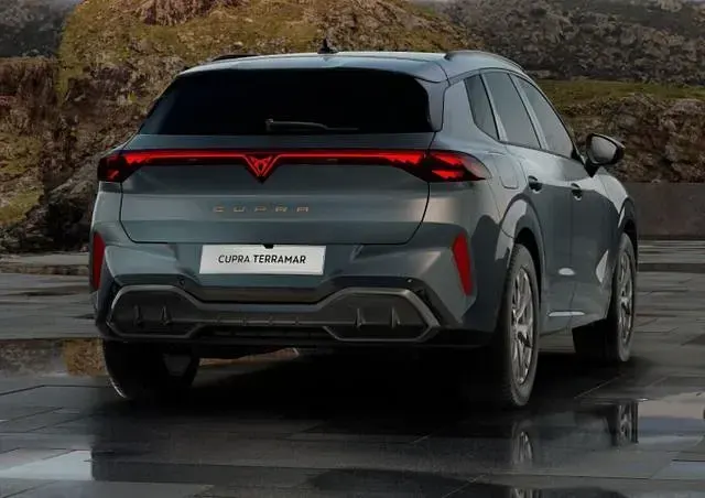 Neu Cupra Terramar 150 PS (110 kW) 2026 Fiord blau fiord blau SUV