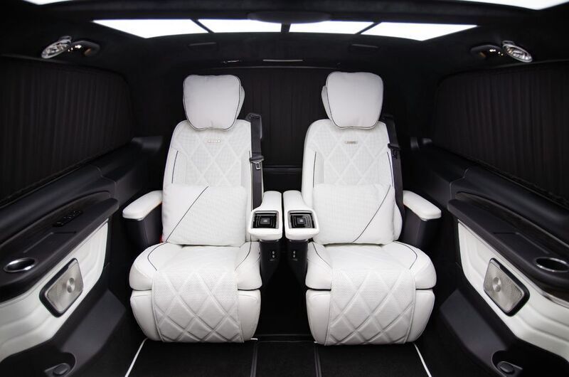 Schwarz Neu 2025 Mercedes V300 Van / Kleinbus | 243.000 € - Bild 1/4