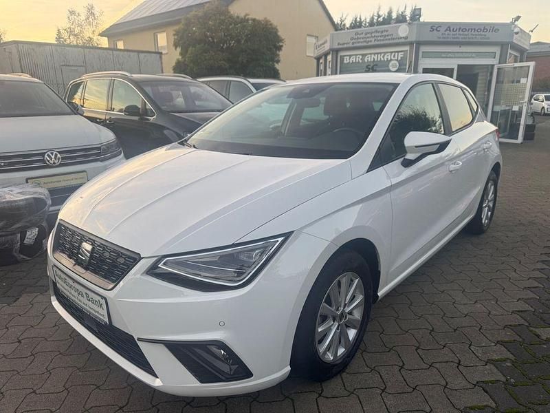Weiß Gebraucht 2022 Seat Ibiza Style Limousine | 12.999 € (Fairer Preis) - Bild 1/4