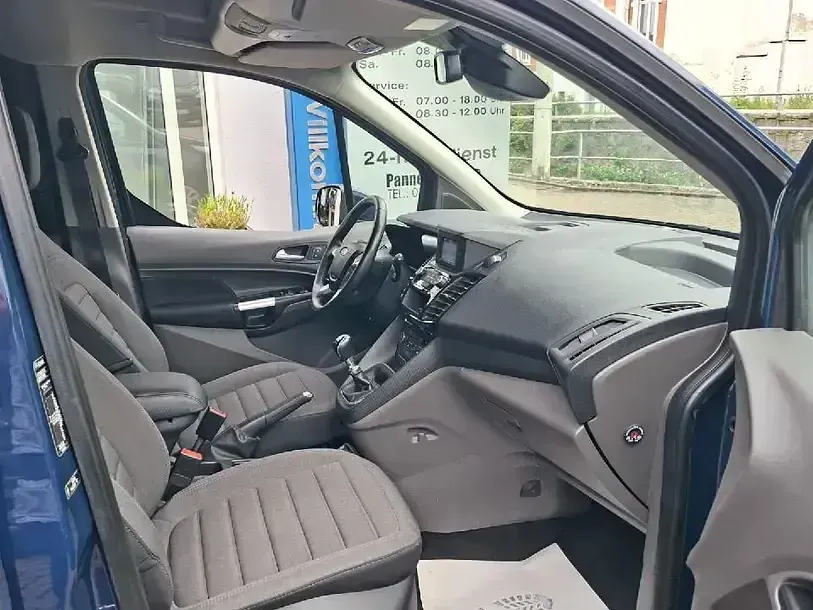 Gebraucht Ford Tourneo Connect Titanium 101 PS (74 kW) 2019 Blau Van / Kleinbus