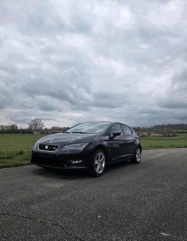 Gebraucht Seat Leon FR 150 PS (110 kW) 2015 Schwarz Limousine