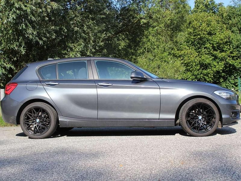 Gebraucht BMW 116 109 PS (80 kW) 2015 Grau Kleinwagen