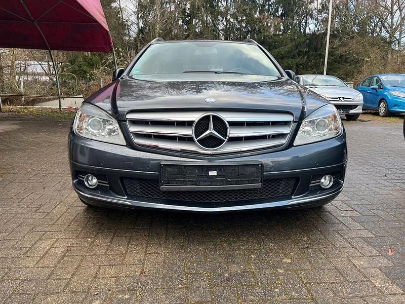 Gebraucht Mercedes C180 156 PS (114 kW) 2010 Grau Kombi
