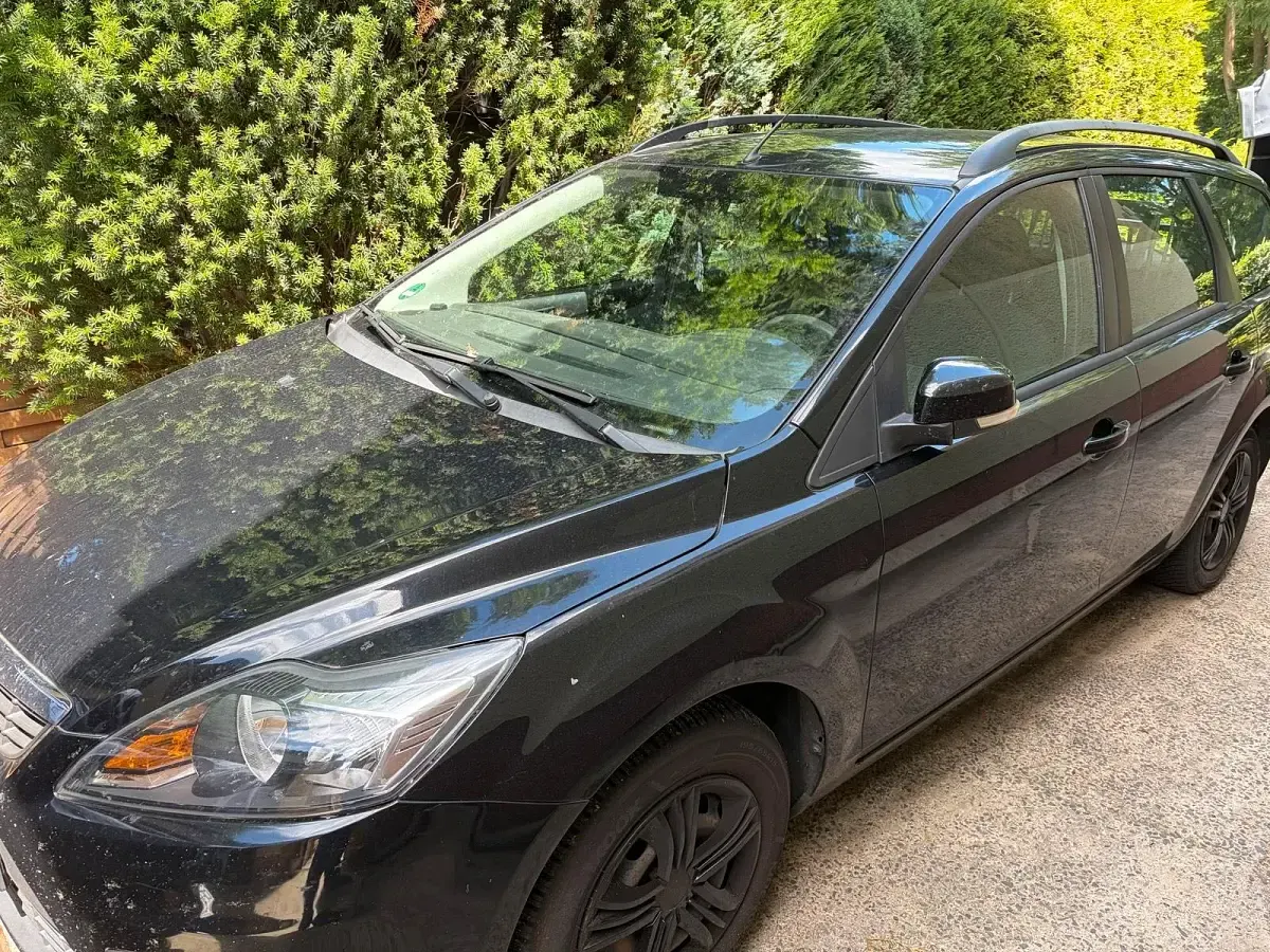 Gebraucht Ford Focus 109 PS (80 kW) 2011 Schwarz Kombi