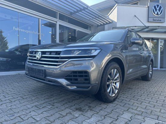 Silizium grau Gebraucht 2020 VW Touareg SUV | 34.980 € (Fairer Preis) - Bild 1/4