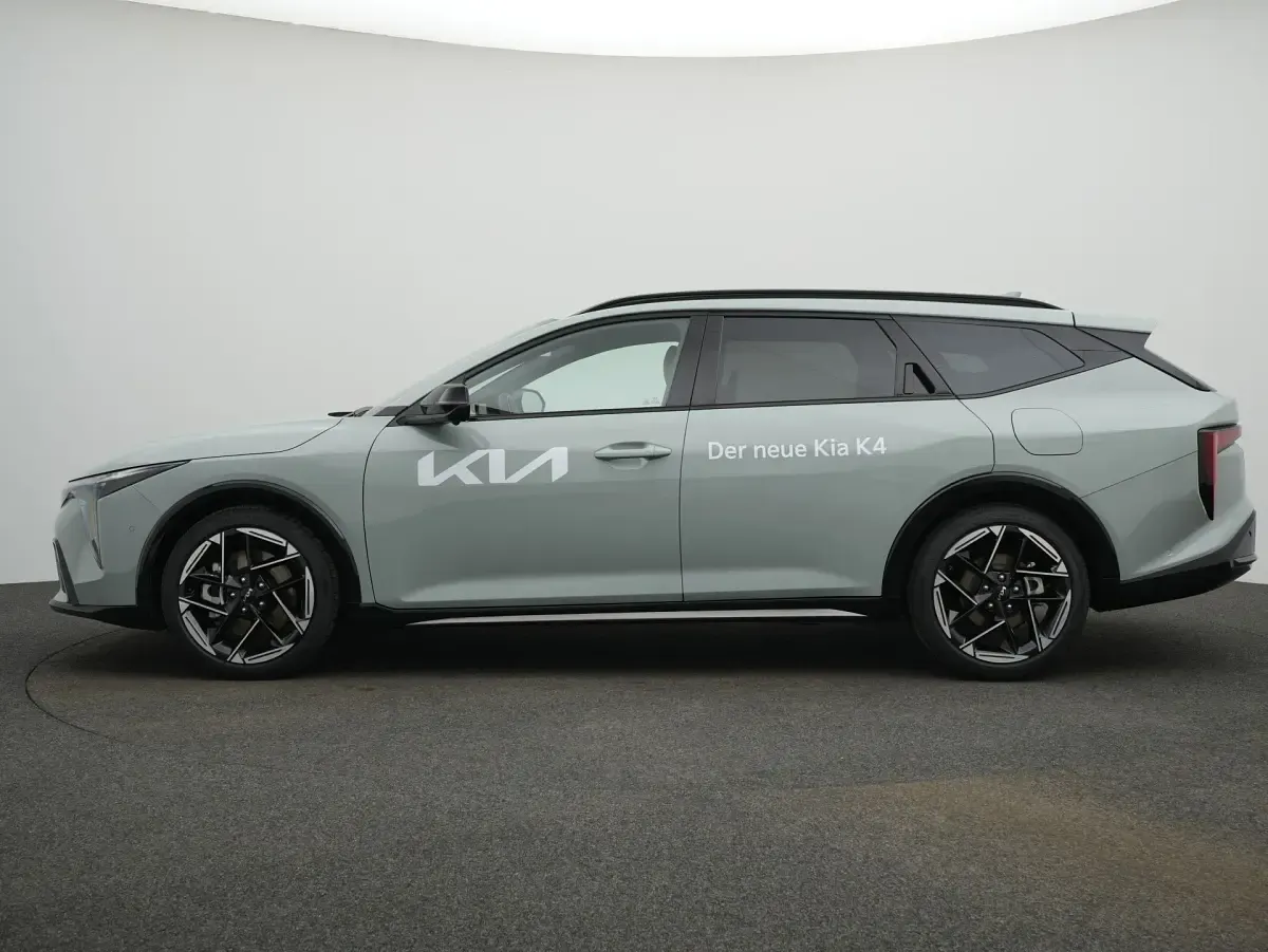 Gebraucht Kia K4 150 PS (110 kW) 2026 Morning haze Kombi
