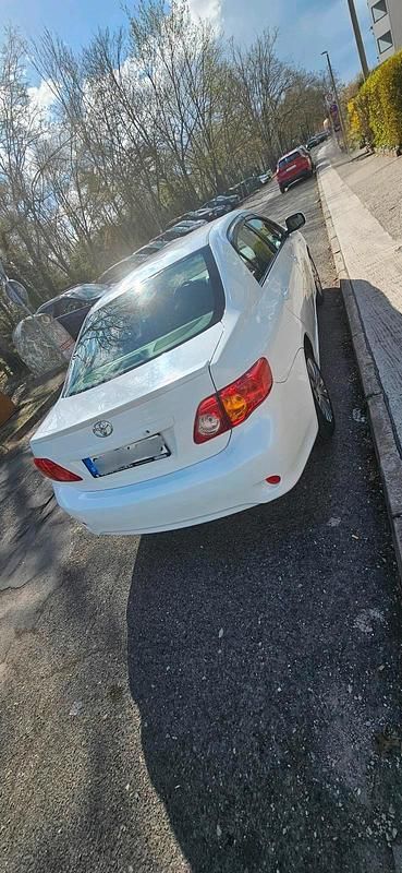 Brugt Toyota Corolla 2009 Hvid Sedan